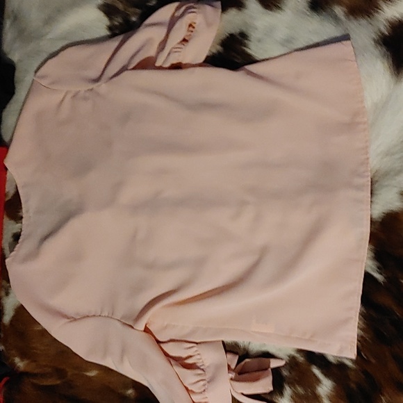 3/$30 Chic Me Blouse Sz M - Picture 4 of 4